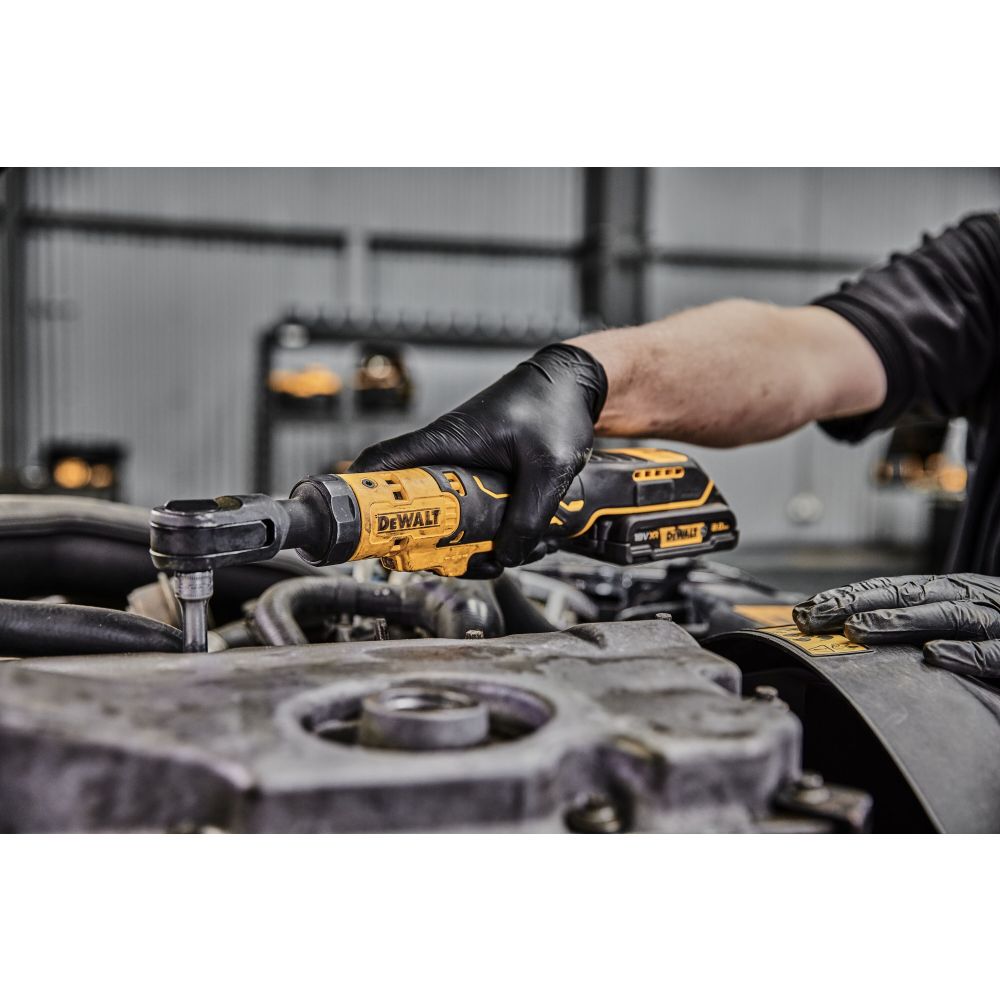 Аккумуляторный угловой гайковерт DEWALT DCF513N
