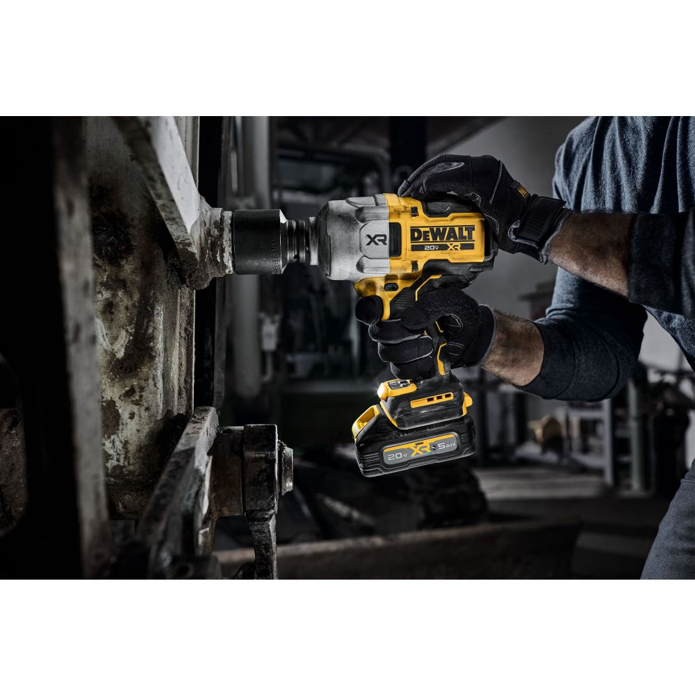 Аккумуляторный гайковерт DEWALT DCF964NT
