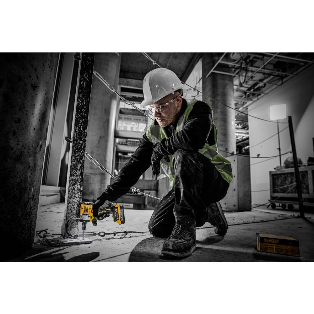 Аккумуляторный гайковерт DEWALT DCF921P2G